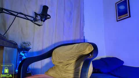Snapshot of imyourg0d chatting on September 11, 2:06 pm Daniel thumb up me please its important Im new INDEPENDENT MODEL online show from September 11, 2:06 pm