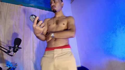 Snapshot of imyourg0d chatting on October 25, 3:14 am Daniel thumb up me please its important Im new INDEPENDENT MODEL online show from October 25, 3:14 am