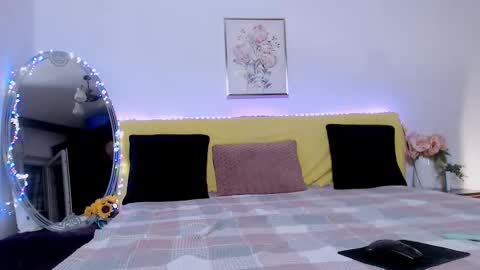 Snapshot of ina_pearl chatting on November 27, 2:46 am Ina online show from November 27, 2:46 am