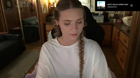 Carter online show from February 6, 7:45 am