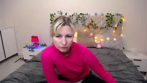 incredible_ariela online show from February 21, 9:45 am