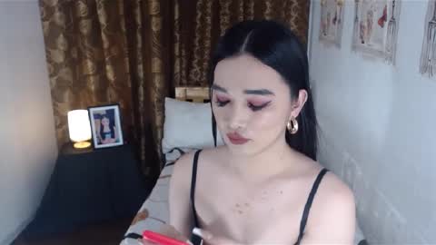 indestructabletrixie online show from January 12, 6:17 am