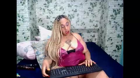 Candy cat online show from December 20, 7:43 pm