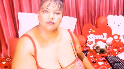 Snapshot of indian_rubyxx chatting on February 19, 9:39 am indian_rubyxx online show from February 19, 9:39 am