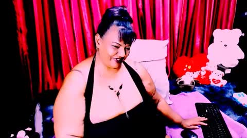 Snapshot of indian_rubyxx chatting on October 11, 9:52 am indian_rubyxx online show from October 11, 9:52 am