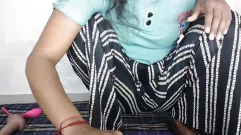 Snapshot of indian_saanvi chatting on April 1, 1:41 pm Saanu online show from April 1, 1:41 pm