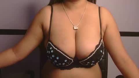 Snapshot of indian_sayesha chatting on February 17, 4:46 pm indian_sayesha online show from February 17, 4:46 pm