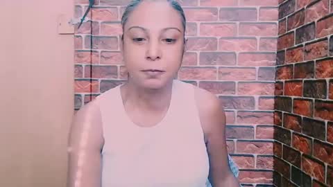 Snapshot of indian_spice_girl chatting on July 17, 7:15 am indian_spice_girl online show from July 17, 7:15 am