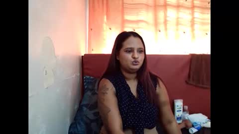 Snapshot of indian_sunshine chatting on November 10, 7:07 am indian_sunshine online show from November 10, 7:07 am