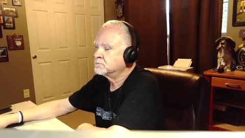 Papa online show from November 9, 2:15 pm