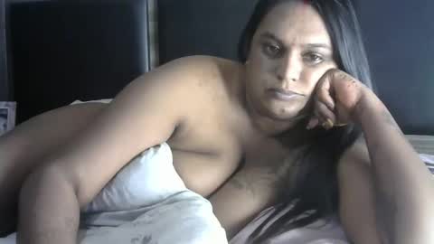 Snapshot of indiancherry02 chatting on May 5, 7:00 pm kiran online show from May 5, 7:00 pm