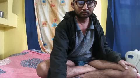 Snapshot of indiancumking chatting on January 5, 11:04 am inindiancumking online show from January 5, 11:04 am