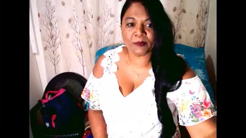 indiandelia online show from January 9, 8:17 am