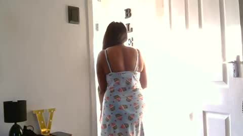 Snapshot of indianjasmin chatting on June 29, 5:35 am priya online show from June 29, 5:35 am