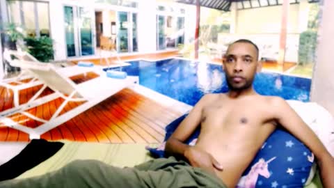 indianmagicmike69 online show from October 29, 2:47 am