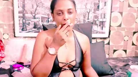 indianplaymate online show from January 14, 6:57 pm