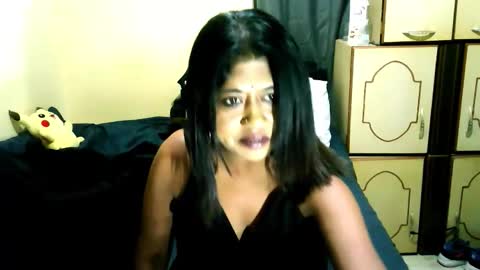 Snapshot of indianpleasures21 chatting on May 15, 2:51 am indianpleasures21 online show from May 15, 2:51 am