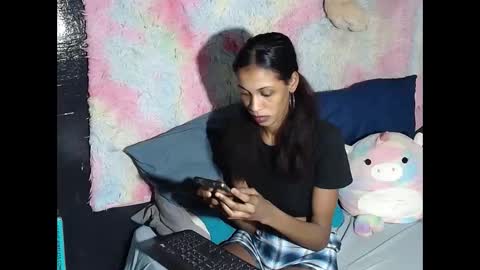 indianqueen5 online show from December 1, 12:37 am