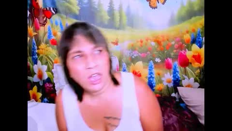 indianroxy27 online show from February 13, 2:18 am