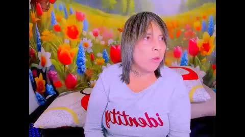 indianroxy27 online show from April 2, 4:59 pm