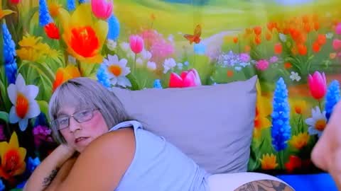 indianroxy27 online show from June 13, 10:51 pm