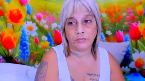 indianroxy27 online show from June 27, 11:59 am