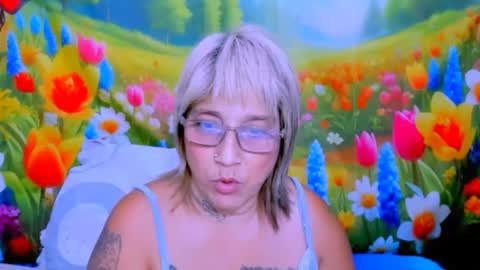 indianroxy27 online show from July 16, 6:19 am