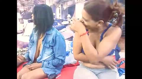 indiansexyass4u2luv online show from February 15, 7:51 am