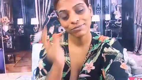 Snapshot of indiansexyass4u2luv chatting on May 4, 5:14 am indiansexyass4u2luv online show from May 4, 5:14 am