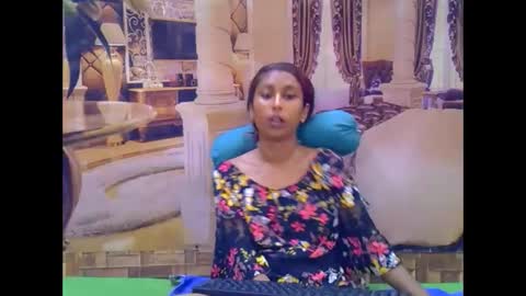 indiansexybutt4u2luv online show from February 1, 7:07 am