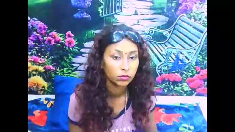 indiansexybutt4u2luv online show from February 9, 6:45 pm