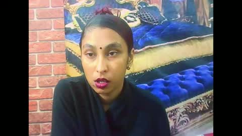 Snapshot of indiansexybutt4u2luv chatting on June 20, 5:32 am indiansexybutt4u2luv online show from June 20, 5:32 am