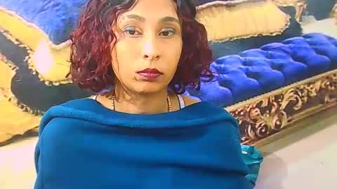 Snapshot of indiansexybutt4u2luv chatting on July 9, 6:06 am indiansexybutt4u2luv online show from July 9, 6:06 am