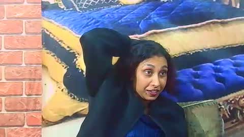 Snapshot of indiansexybutt4u2luv chatting on July 17, 5:47 am indiansexybutt4u2luv online show from July 17, 5:47 am