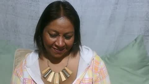 Snapshot of indiansexymilf chatting on June 25, 3:50 am candice online show from June 25, 3:50 am