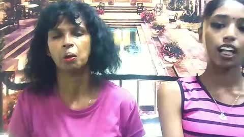 indiansexyslender4u2luv online show from February 18, 6:15 am