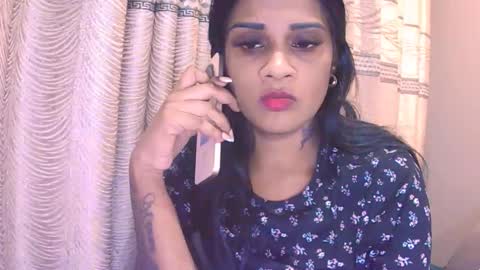 indiansexyy21 online show from May 29, 9:35 pm