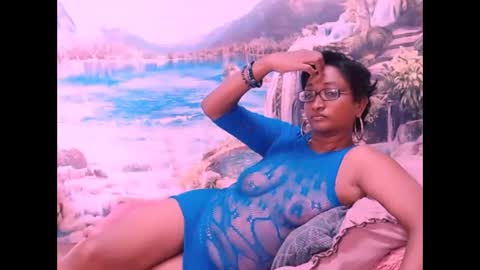 Snapshot of indianspicy69 chatting on February 13, 9:09 am Shreya online show from February 13, 9:09 am