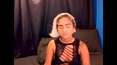 Snapshot of indiansumaya29 chatting on February 5, 6:18 am indiansumaya29 online show from February 5, 6:18 am