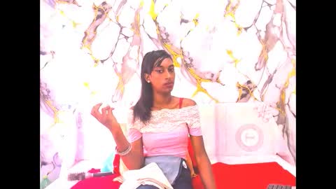 Snapshot of indiansunglaze694u chatting on January 6, 3:16 pm indiansunglaze694u online show from January 6, 3:16 pm