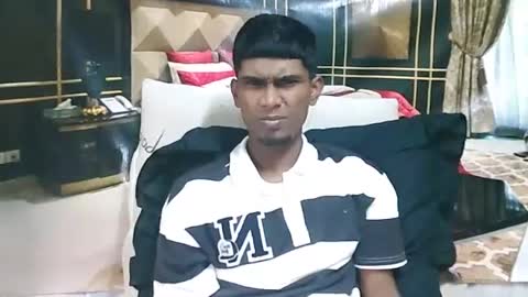 Snapshot of indianthuggin chatting on July 1, 9:58 pm BabyFace online show from July 1, 9:58 pm