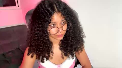 Snapshot of indicasatan chatting on January 29, 12:54 am Indicasatan online show from January 29, 12:54 am