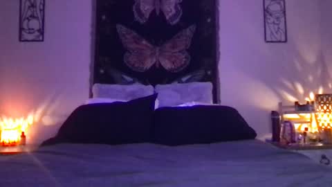 Snapshot of indigobay chatting on January 14, 6:45 am Indigo Bay online show from January 14, 6:45 am