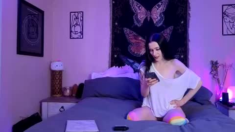 Snapshot of indigobay chatting on March 11, 3:01 am Indigo Bay online show from March 11, 3:01 am