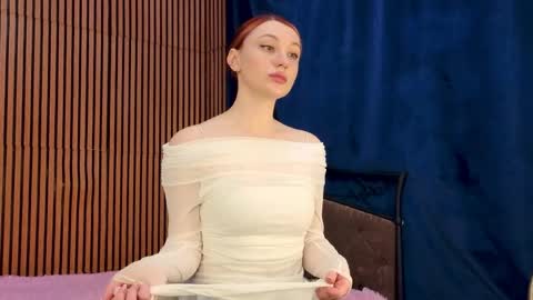 Ela online show from April 21, 7:25 am