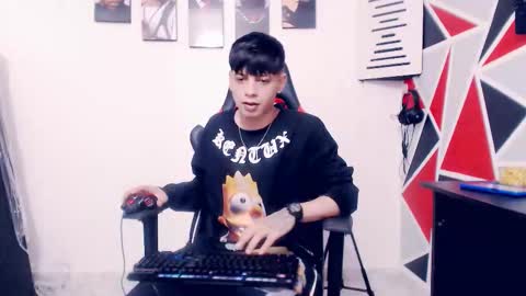 Snapshot of indomitablebeast chatting on November 17, 6:46 pm matias online show from November 17, 6:46 pm