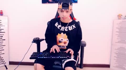 matias online show from March 14, 6:02 pm