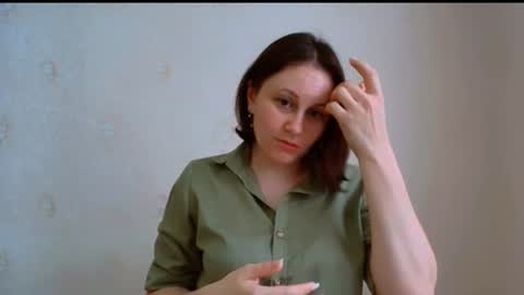 Snapshot of inessa_beauty chatting on June 29, 10:48 am Inessa online show from June 29, 10:48 am