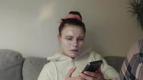 Sweet girl online show from February 21, 10:04 pm