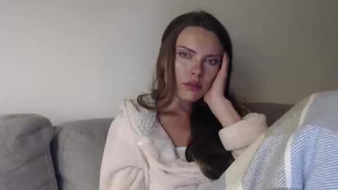 Sweet girl online show from April 27, 8:40 pm
